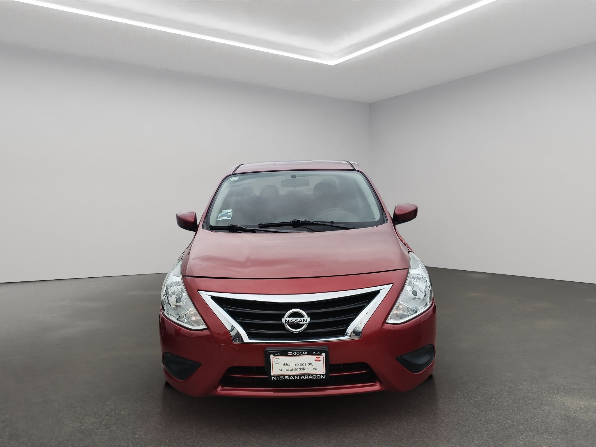 2019 Nissan Versa 4 pts. Sense, TA, a/ac., VE (línea anterior)