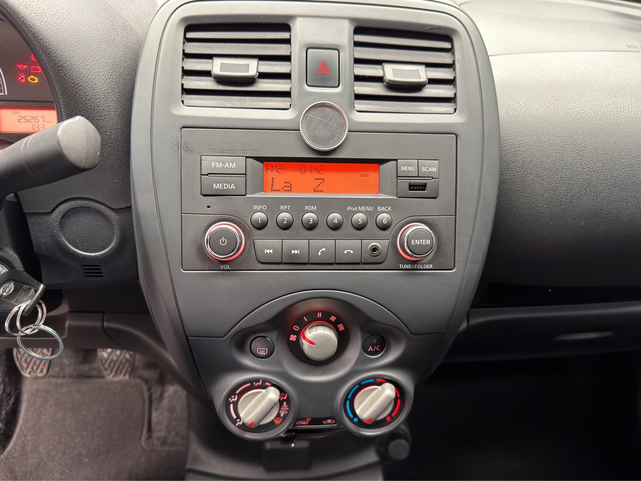 2024 Nissan V-Drive 4 pts. TM5, a/ac., VE, audio, RA-15