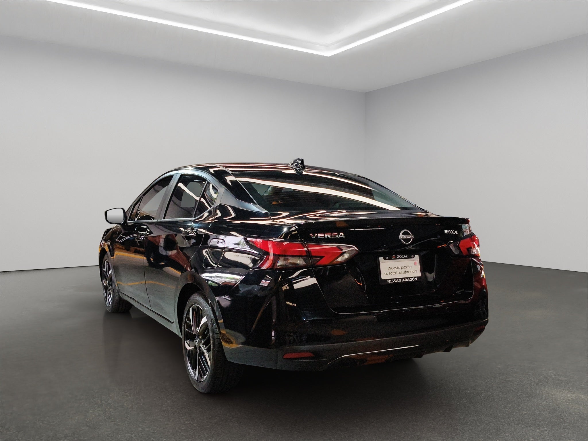 2024 Nissan Versa 4 pts. SR, TA, a/ac. Aut., f. niebla, f. led, spoiler, RA-17