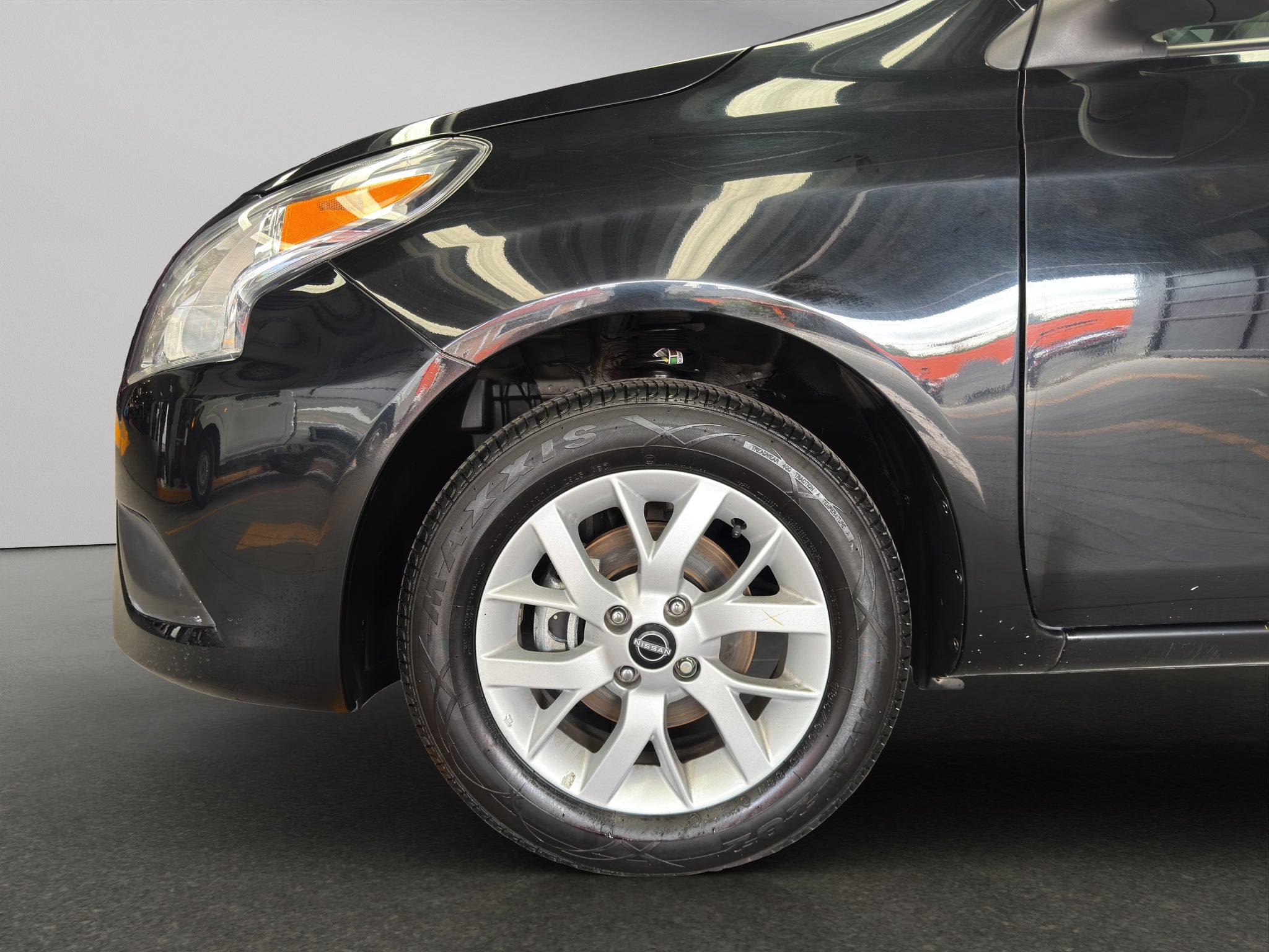 2025 Nissan V-Drive 4 pts. TM5, a/ac., VE, audio, RA-15