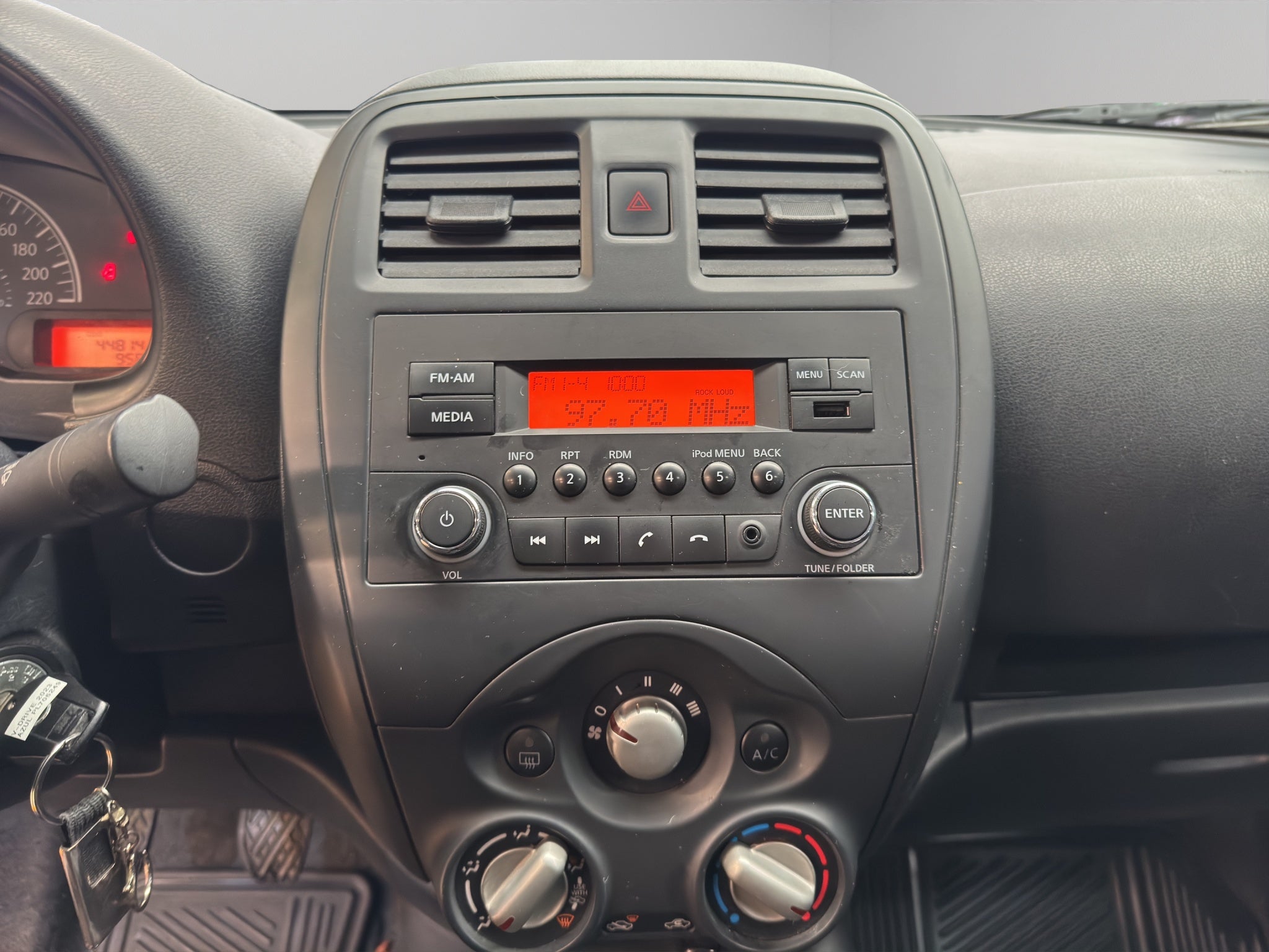 2023 Nissan V-Drive 4 pts. Base, TM5, a/ac., VE, RA-15