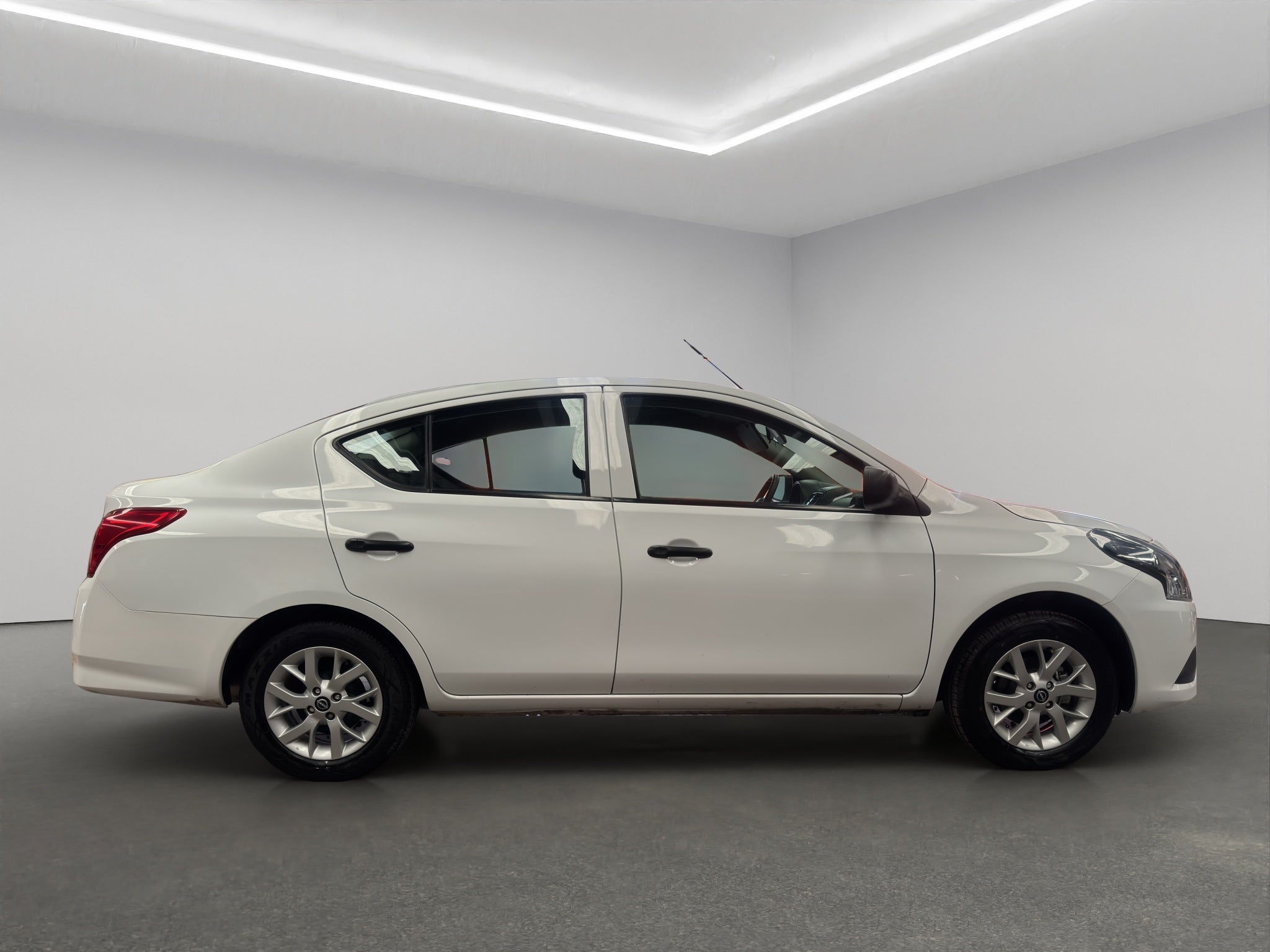 2024 Nissan V-Drive 4 pts. TM5, a/ac., VE, audio, RA-15