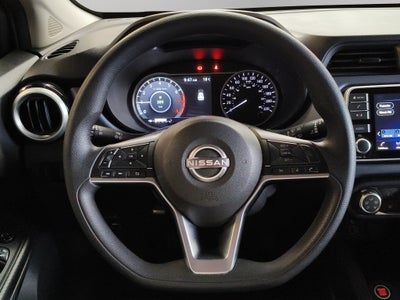 2024 Nissan Versa 4 pts. Advance, TM5, a/ac., f. niebla, RA-16