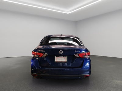 2024 Nissan Versa 4 pts. Advance, TM5, a/ac., f. niebla, RA-16