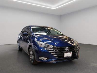 2024 Nissan Versa 4 pts. Advance, TM5, a/ac., f. niebla, RA-16