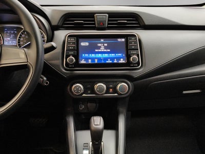 2025 Nissan Versa 4 pts. Sense, CVT, a/ac., R-15 (línea anterior)