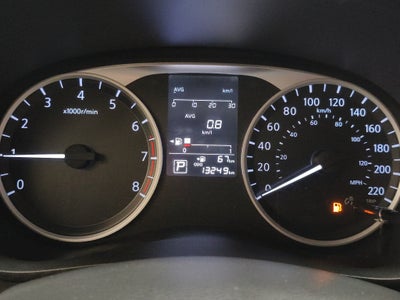 2025 Nissan Versa 4 pts. Sense, CVT, a/ac., R-15 (línea anterior)