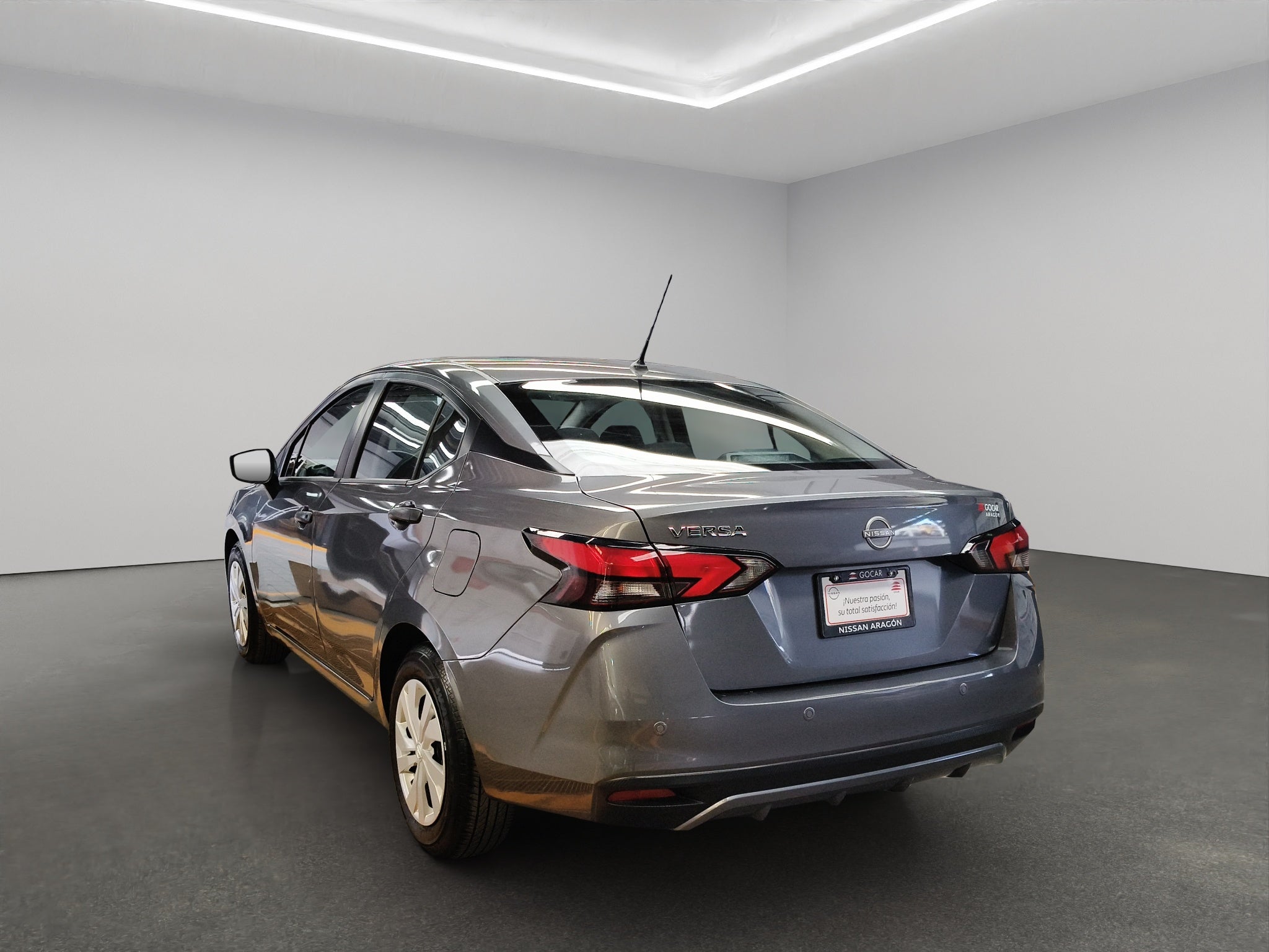 2025 Nissan Versa 4 pts. Sense, CVT, a/ac., R-15 (línea anterior)