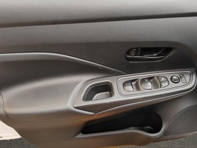 2025 Nissan Versa 4 pts. Sense, CVT, a/ac., R-15 (línea anterior)