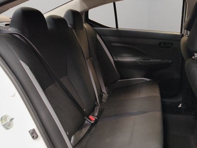 2025 Nissan Versa 4 pts. Sense, CVT, a/ac., R-15 (línea anterior)