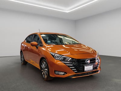 2023 Nissan Versa 4 pts. Advance, CVT, a/ac., f. niebla, RA-16 (cambio de línea)
