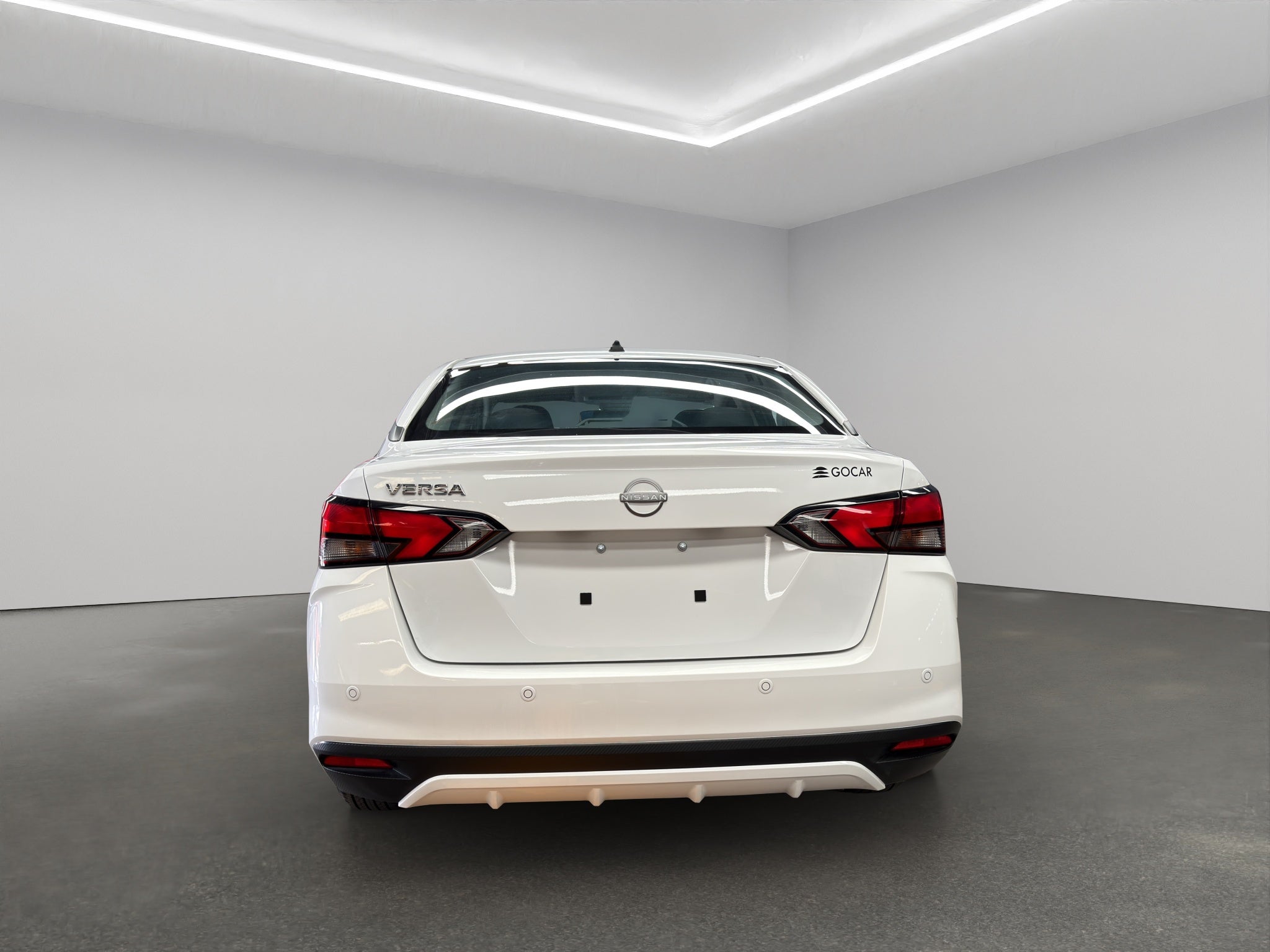 2024 Nissan Versa 4 pts. Sense, TM5, a/ac., R-15