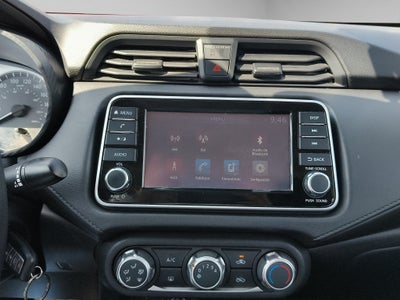 2025 Nissan Versa 4 pts. Sense, TM5, a/ac., R-15 (línea anterior)