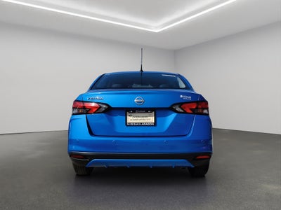 2025 Nissan Versa 4 pts. Sense, TM5, a/ac., R-15 (línea anterior)