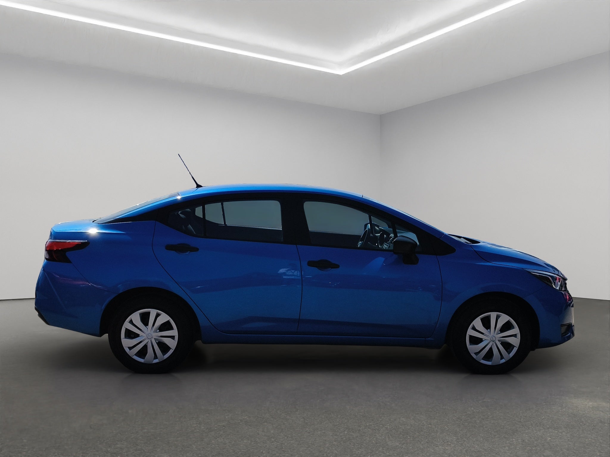 2025 Nissan Versa 4 pts. Sense, TM5, a/ac., R-15 (línea anterior)
