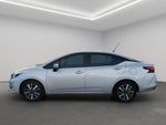 2025 Nissan Versa 4 pts. Advance, TM5, a/ac., f. niebla, RA-16 (línea anterior)