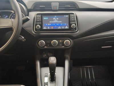 2025 Nissan Versa 4 pts. Sense, CVT, a/ac., R-15 (línea anterior)