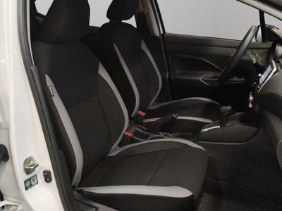 2025 Nissan Versa 4 pts. Sense, CVT, a/ac., R-15 (línea anterior)