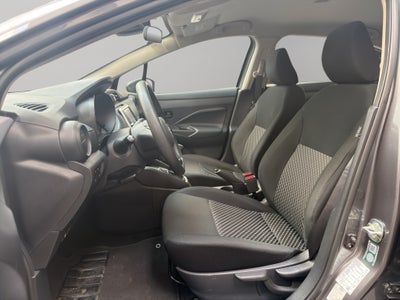 2024 Nissan Versa 4 pts. Sense, TM5, a/ac., R-15
