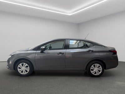 2024 Nissan Versa 4 pts. Sense, TM5, a/ac., R-15