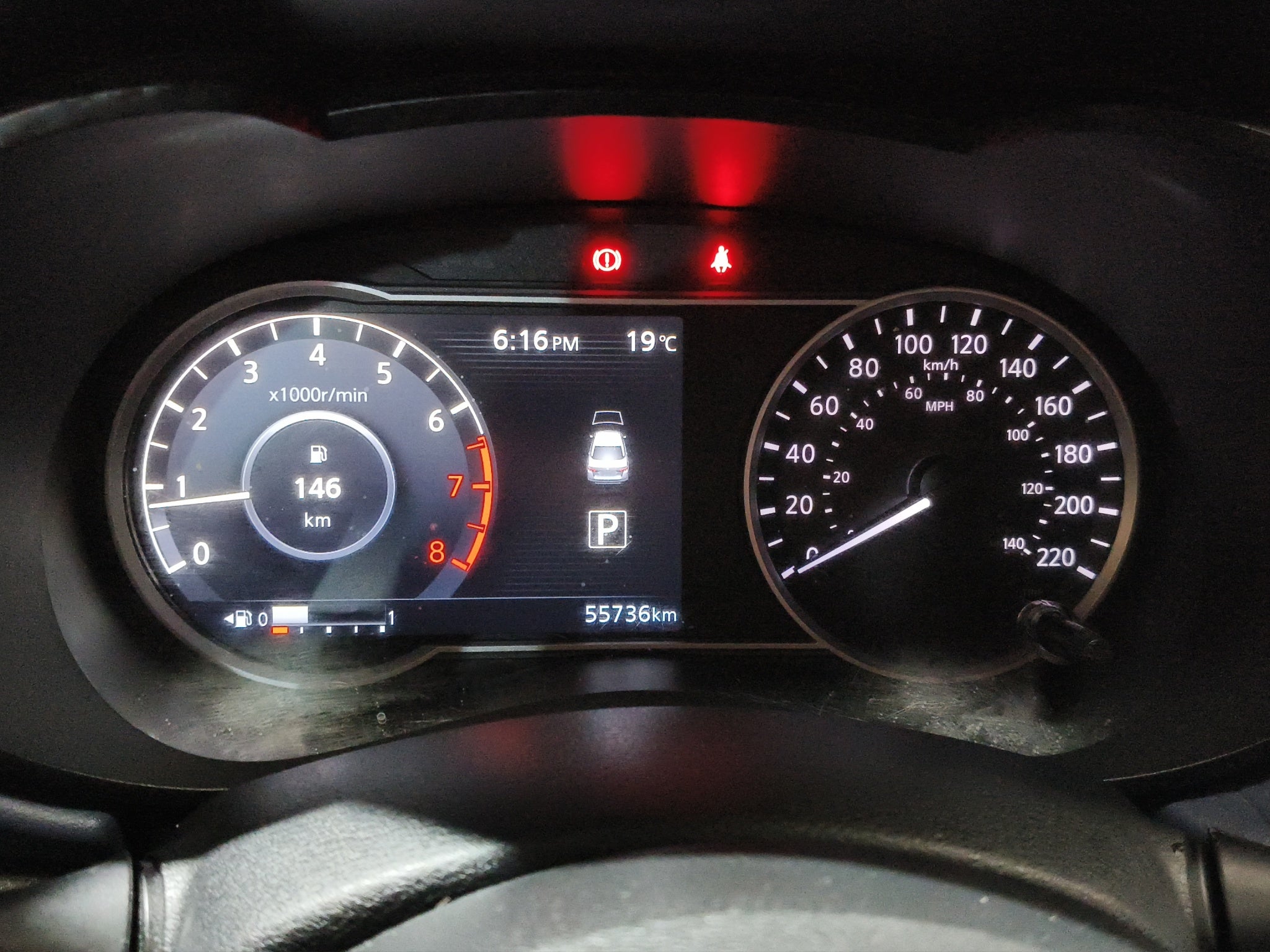 2023 Nissan Versa 4 pts. Advance, CVT, a/ac., f. niebla, RA-16 (cambio de línea)