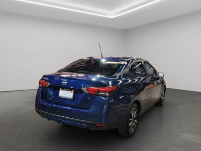 2023 Nissan Versa 4 pts. Advance, CVT, a/ac., f. niebla, RA-16 (cambio de línea)