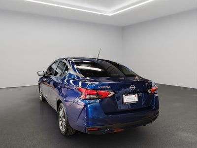 2023 Nissan Versa 4 pts. Advance, CVT, a/ac., f. niebla, RA-16 (cambio de línea)