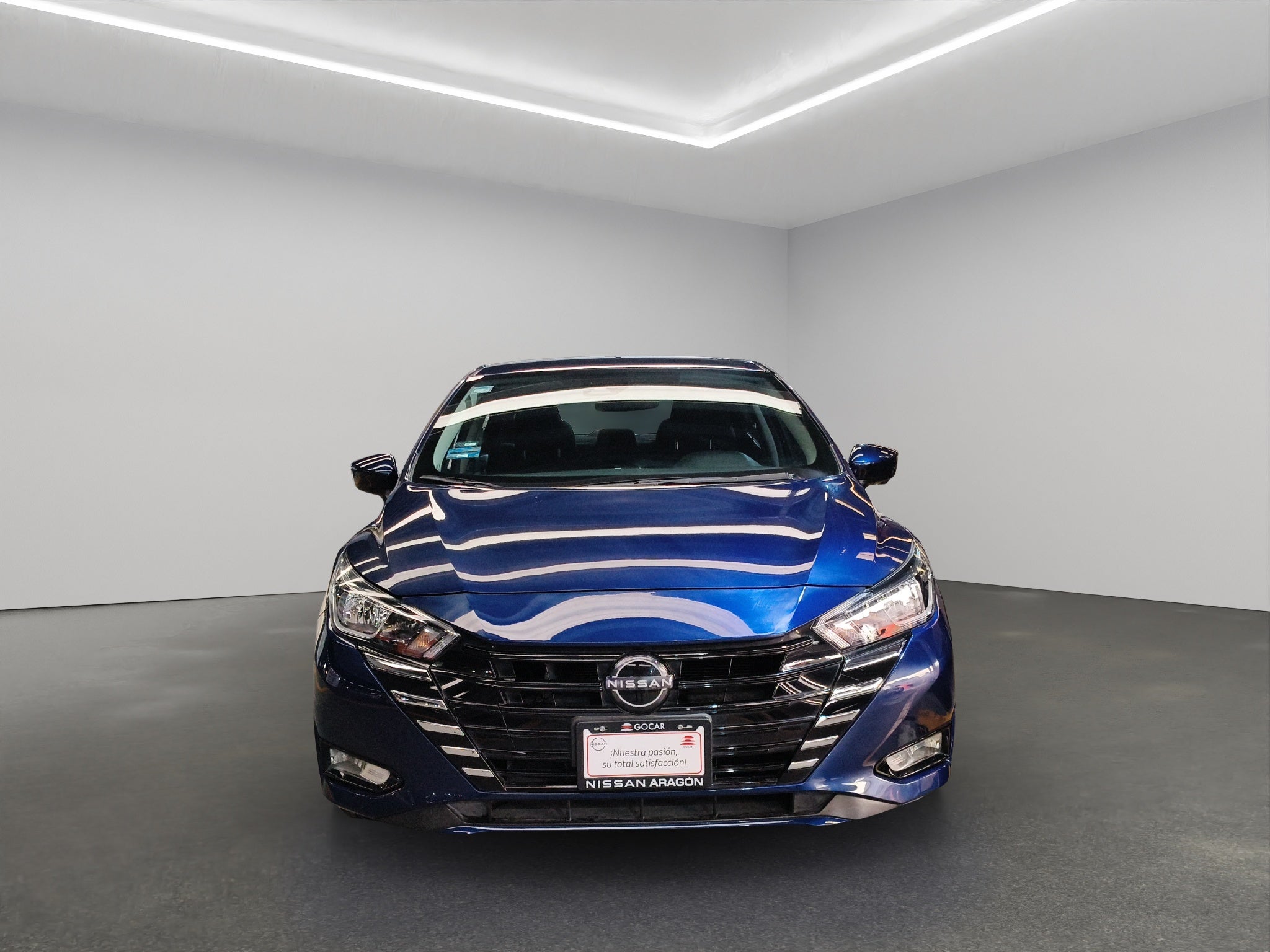 2023 Nissan Versa 4 pts. Advance, CVT, a/ac., f. niebla, RA-16 (cambio de línea)