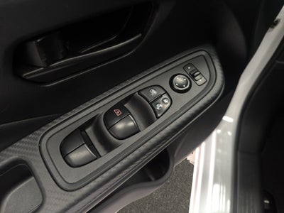 2024 Nissan Versa 4 pts. Sense, CVT, a/ac., R-15