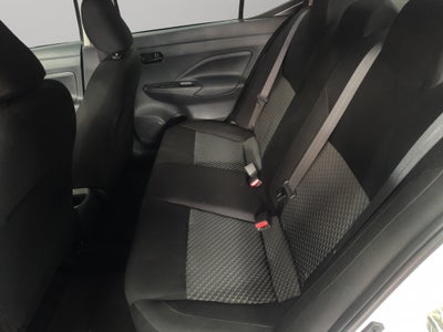 2024 Nissan Versa 4 pts. Sense, CVT, a/ac., R-15