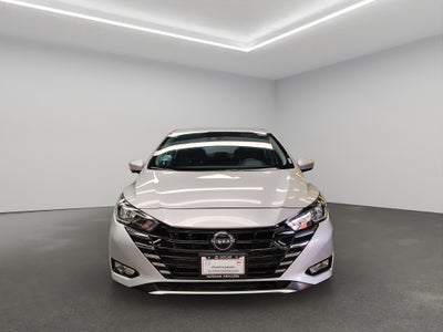 2024 Nissan Versa 4 pts. Advance, CVT, a/ac., f. niebla, RA-16