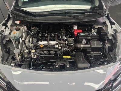 2024 Nissan Versa 4 pts. Exclusive, TA, a/ac. Aut., piel, f. niebla, f. led, RA-17