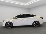 2024 Nissan Versa 4 pts. Exclusive, TA, a/ac. Aut., piel, f. niebla, f. led, RA-17