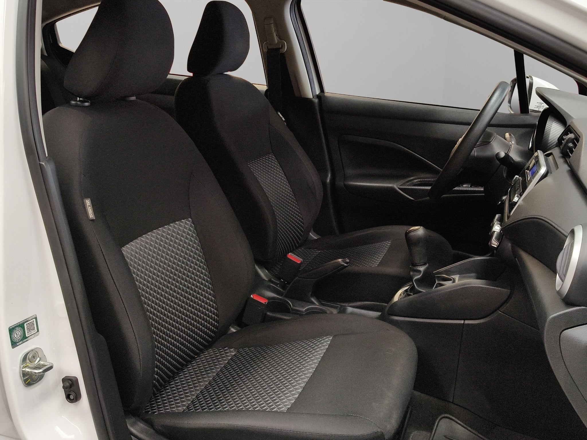 2021 Nissan Versa 4 pts. Sense, TM5, a/ac., VE, R-15