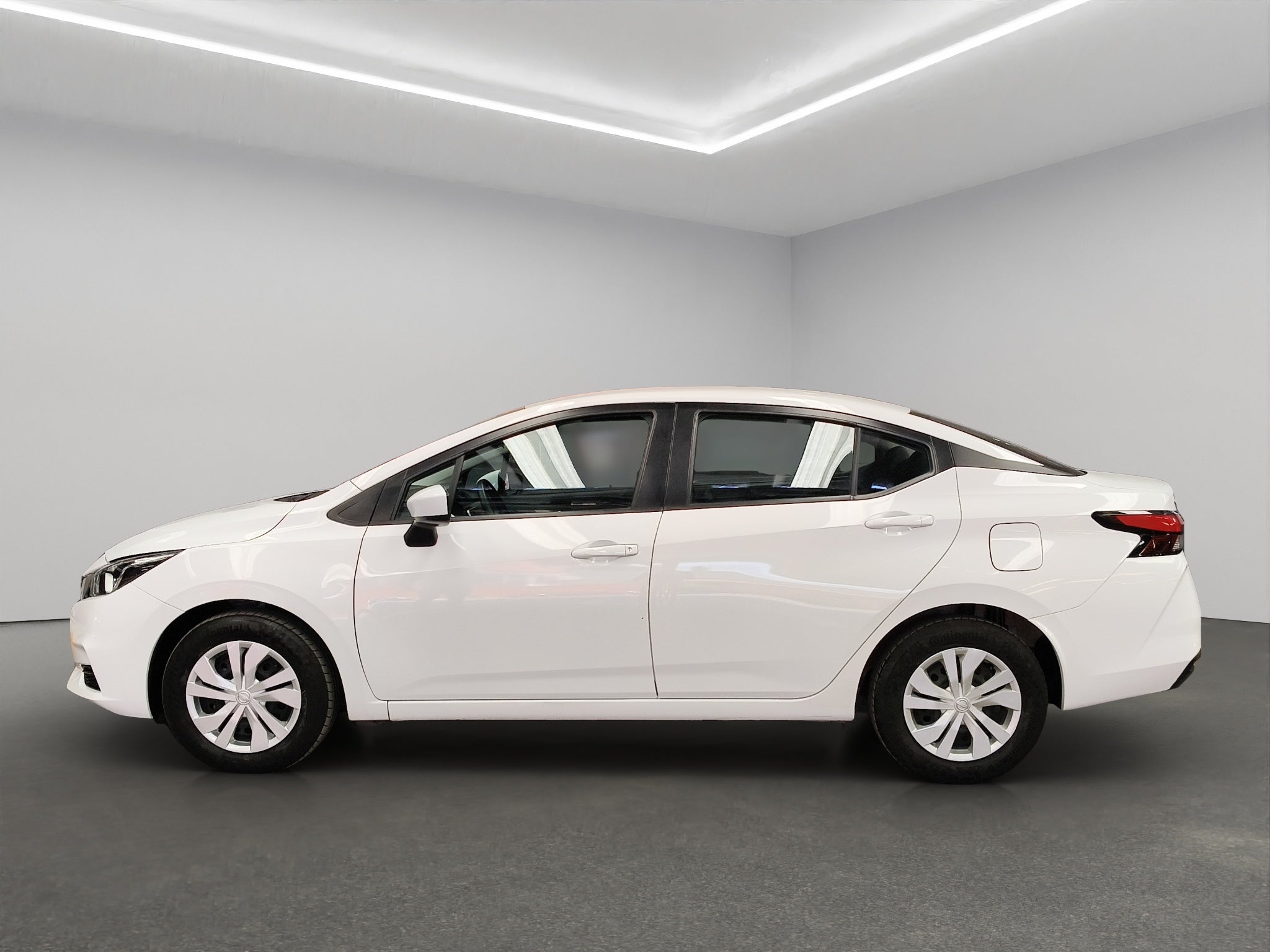 2021 Nissan Versa 4 pts. Sense, TM5, a/ac., VE, R-15