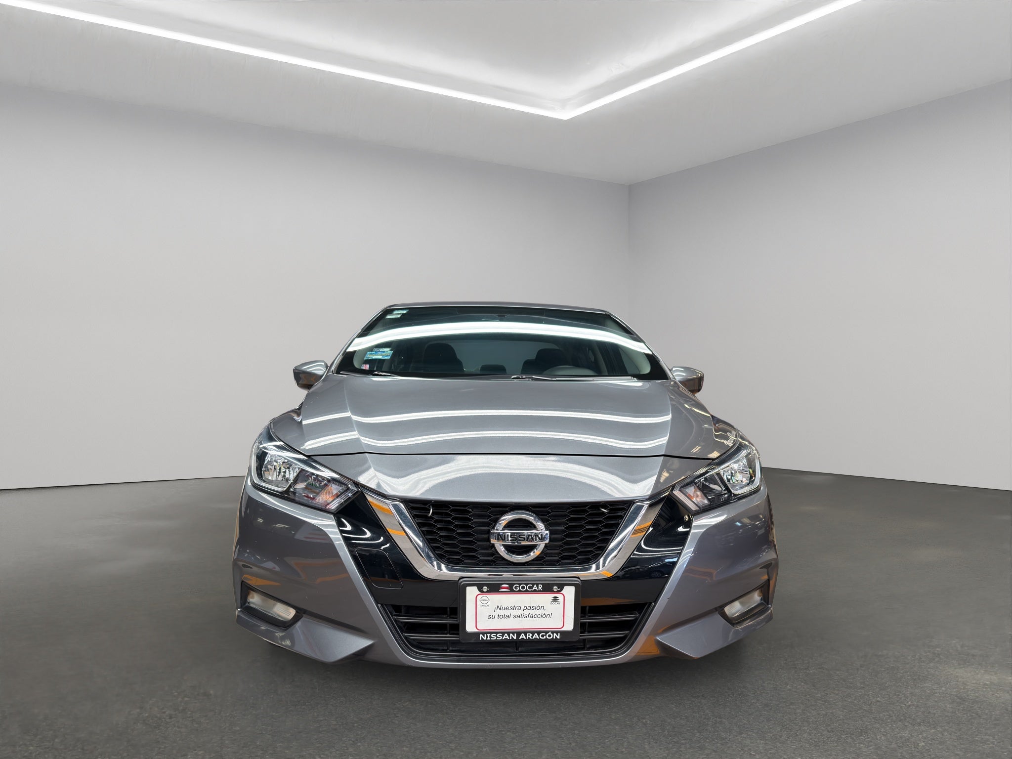 2022 Nissan Versa 4 pts. Advance, TM5, a/ac., VE, f. niebla, RA-16 (línea anterior)