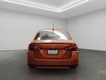 2022 Nissan Versa 4 pts. Sense, TM5, a/ac., VE, R-15 (línea anterior)