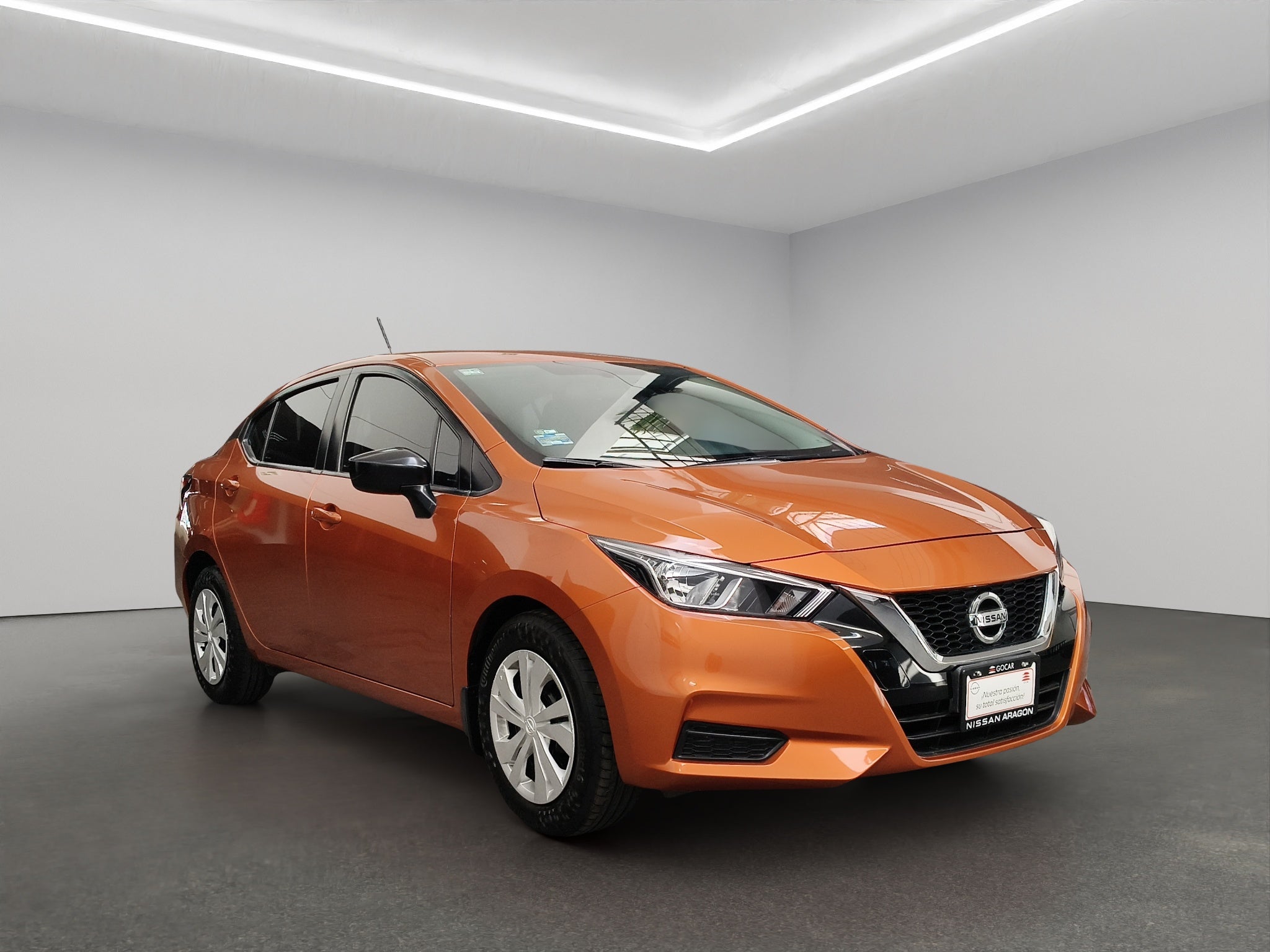 2022 Nissan Versa 4 pts. Sense, TM5, a/ac., VE, R-15 (línea anterior)