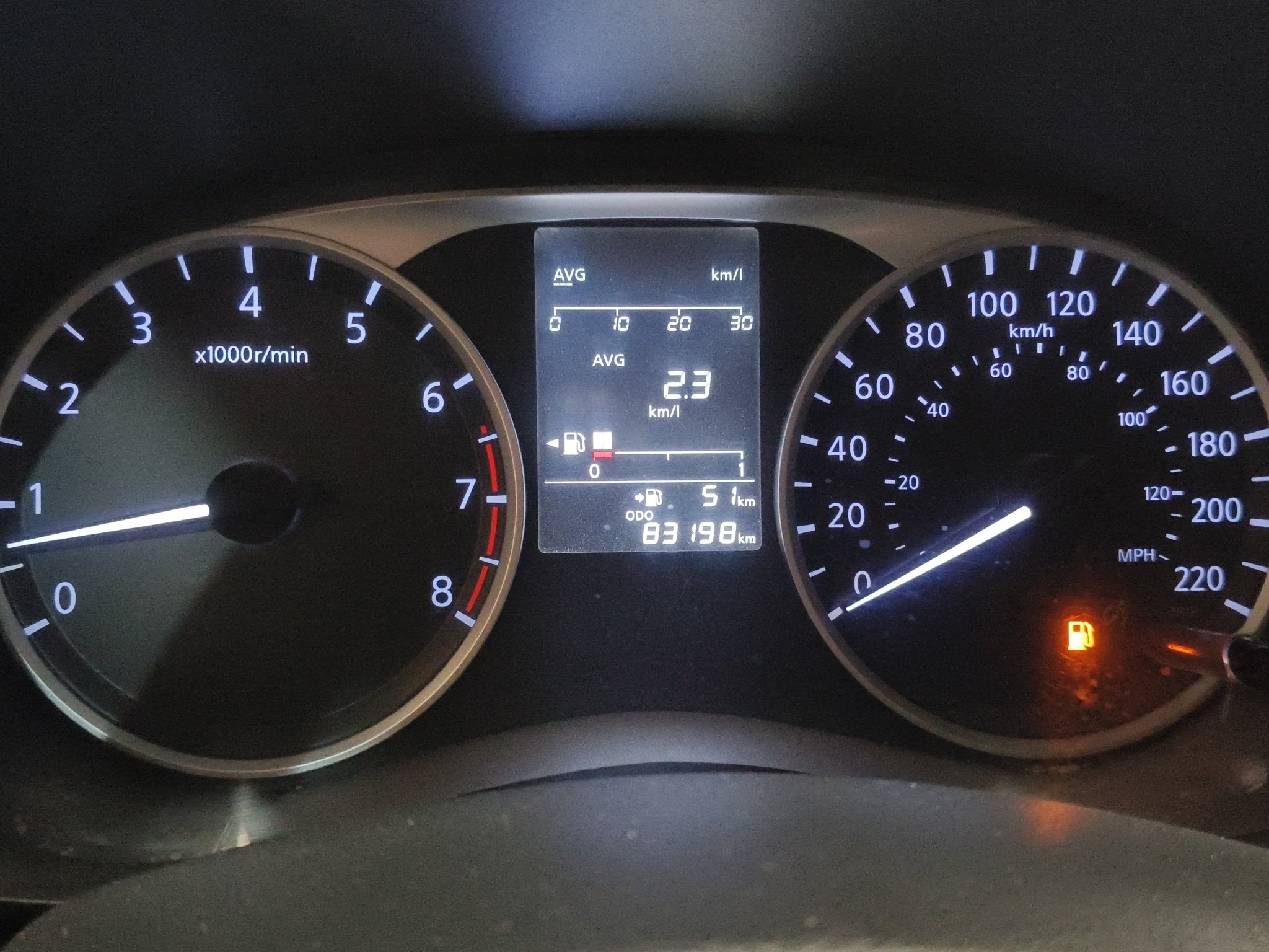 2022 Nissan Versa 4 pts. Sense, TM5, a/ac., VE, R-15 (línea anterior)