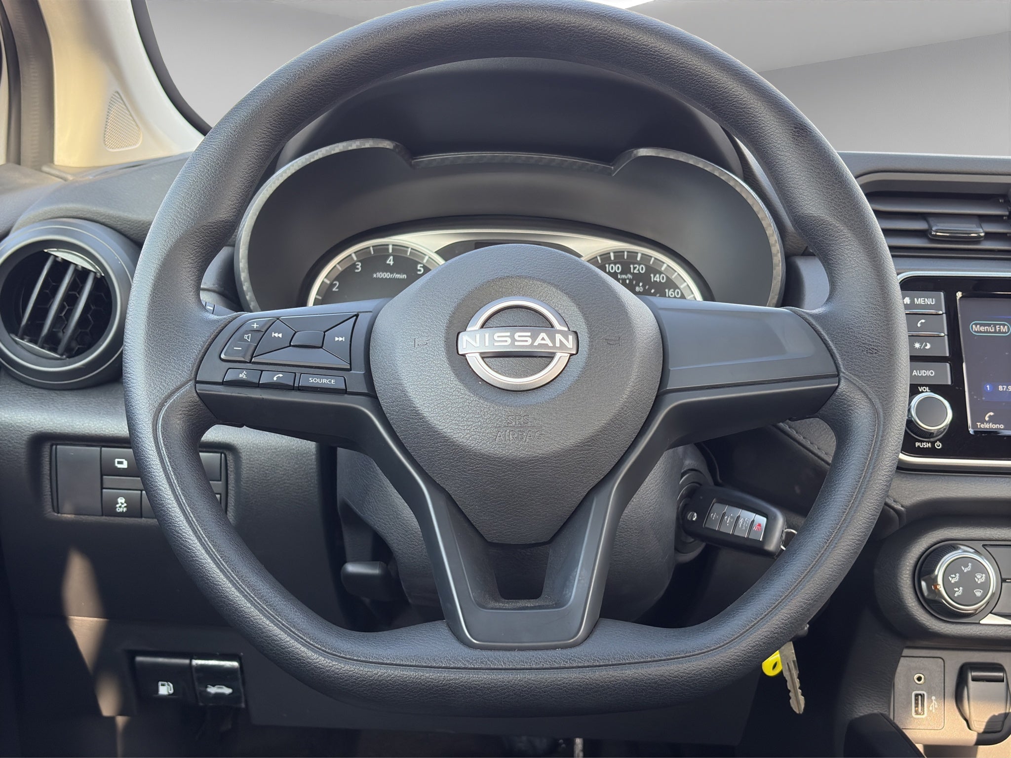 2024 Nissan Versa 4 pts. Sense, CVT, a/ac., R-15