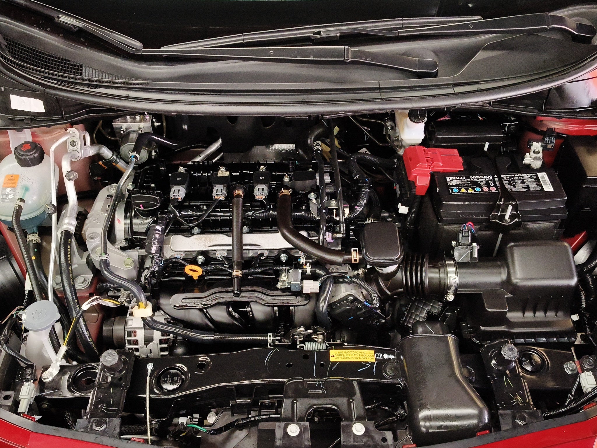 2024 Nissan Versa 4 pts. Sense, CVT, a/ac., R-15