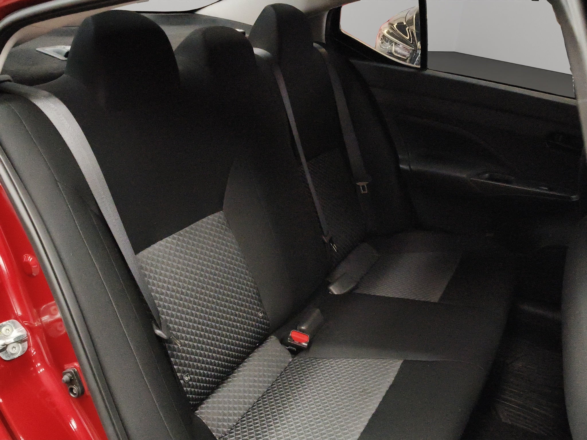 2024 Nissan Versa 4 pts. Sense, CVT, a/ac., R-15