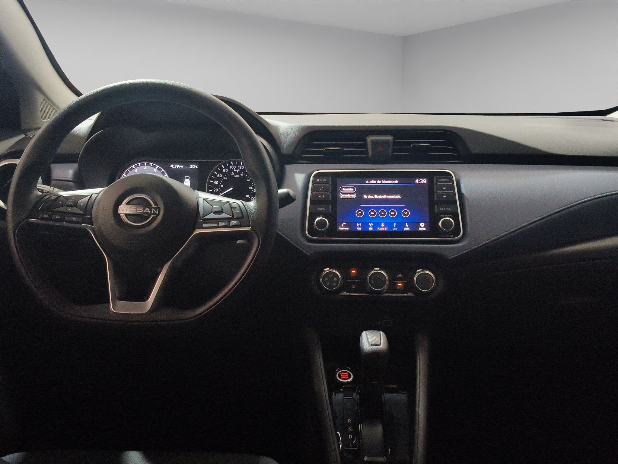 2024 Nissan Versa 4 pts. Advance, CVT, a/ac., f. niebla, RA-16