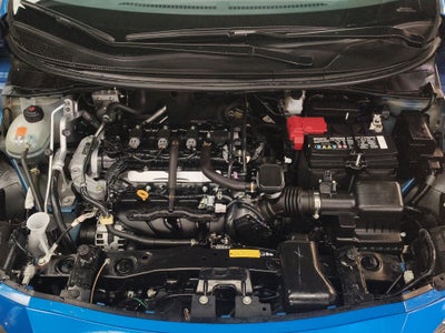 2024 Nissan Versa 4 pts. Advance, CVT, a/ac., f. niebla, RA-16