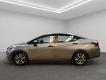 2025 Nissan Versa 4 pts. Sense, TM5, a/ac., R-15 (línea anterior)