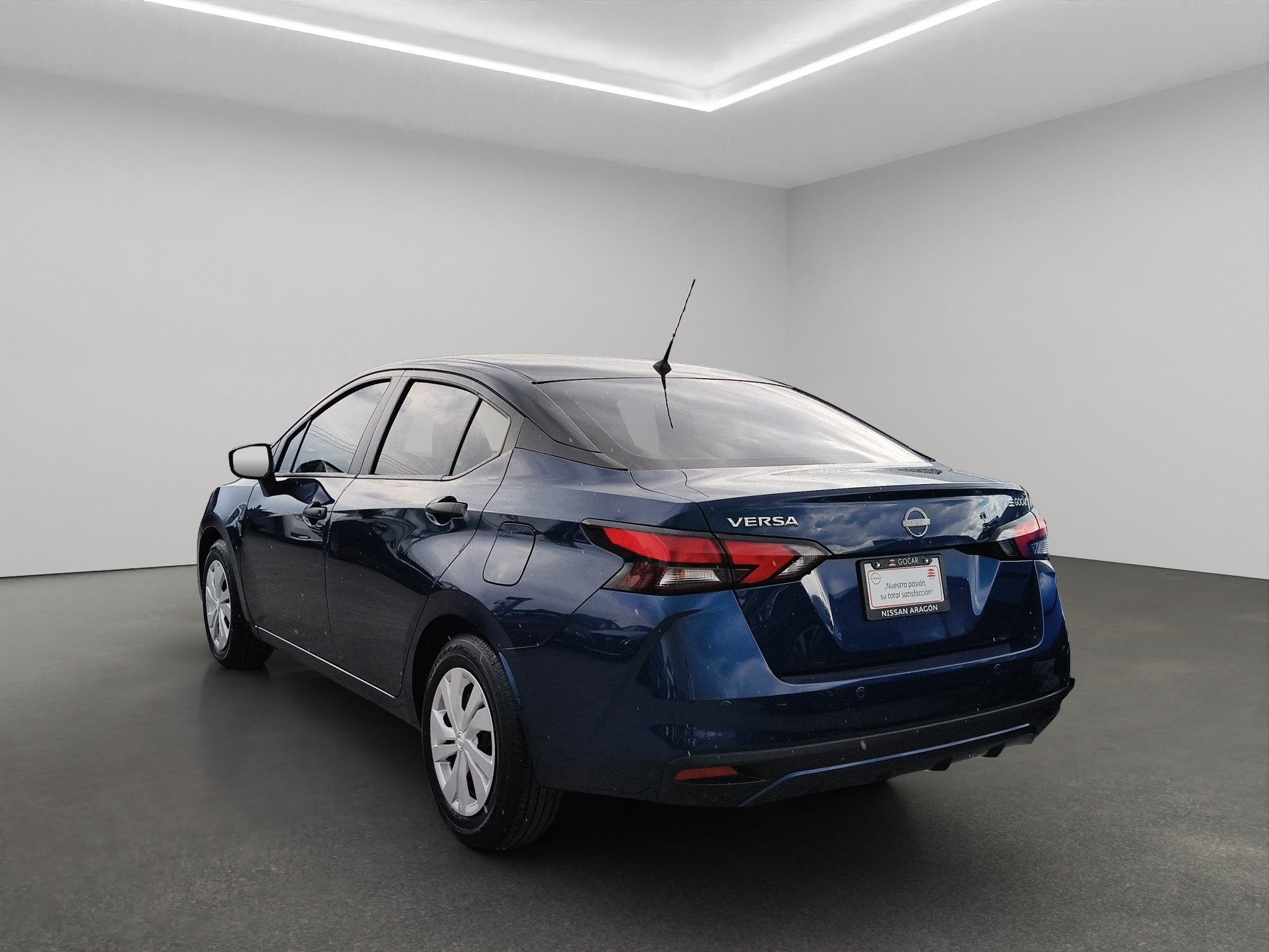 2025 Nissan Versa 4 pts. Sense, TM5, a/ac., R-15 (línea anterior)