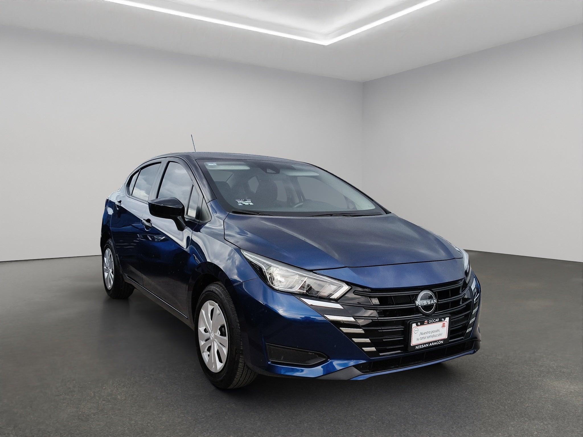 2025 Nissan Versa 4 pts. Sense, TM5, a/ac., R-15 (línea anterior)