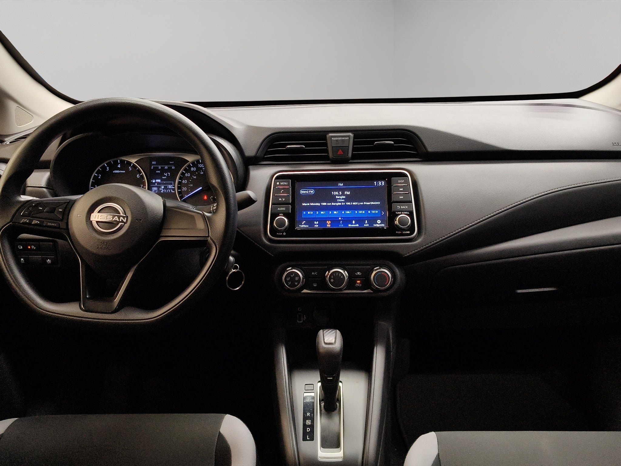2025 Nissan Versa 4 pts. Sense, CVT, a/ac., R-15 (línea anterior)