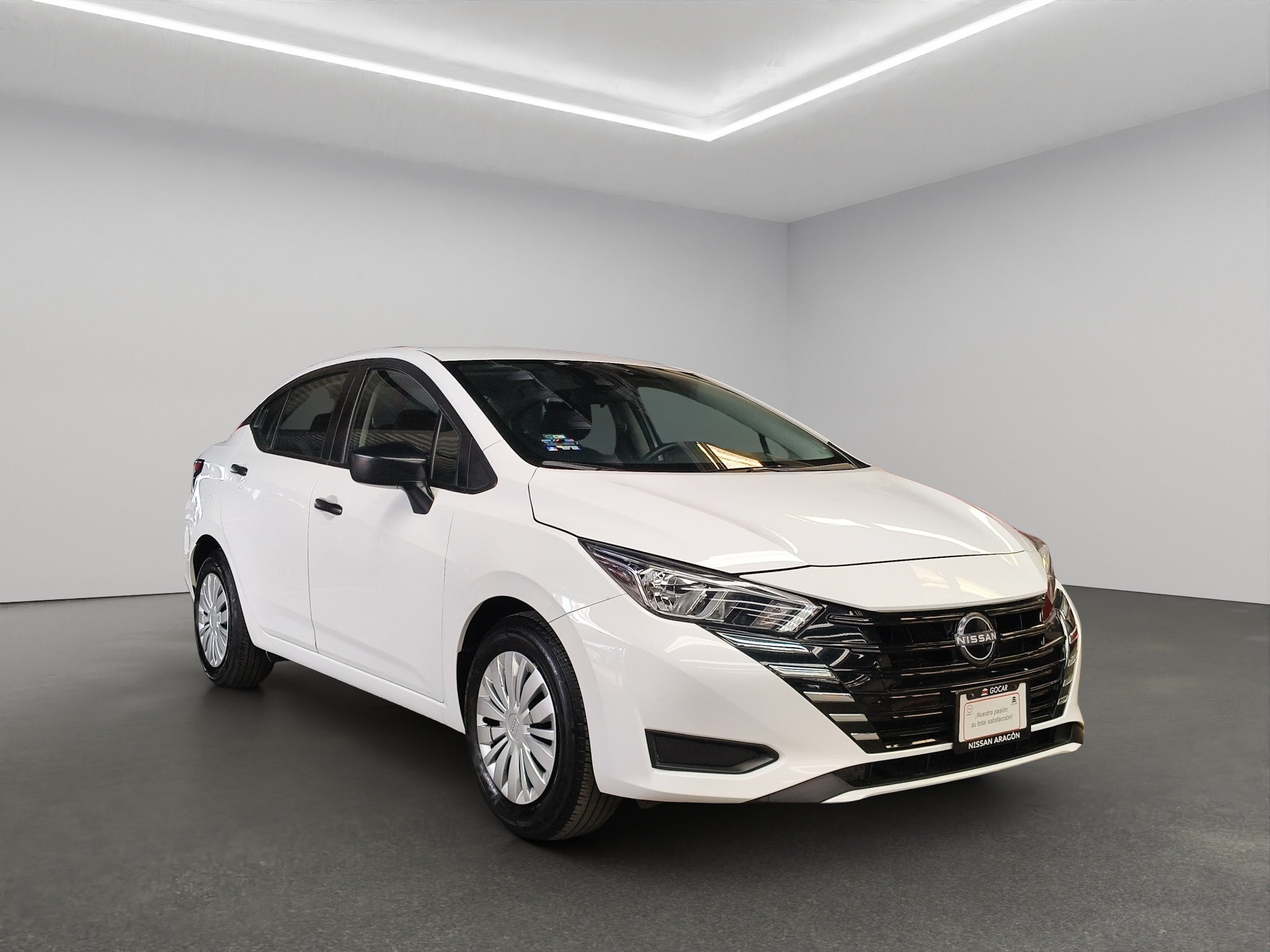 2025 Nissan Versa 4 pts. Sense, CVT, a/ac., R-15 (línea anterior)