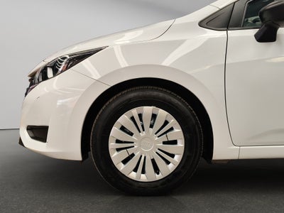 2025 Nissan Versa 4 pts. Sense, CVT, a/ac., R-15 (línea anterior)